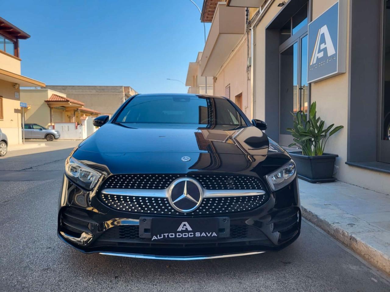 Mercedes A 180 d Autom. Premium/Amg+Luci Ambiente...