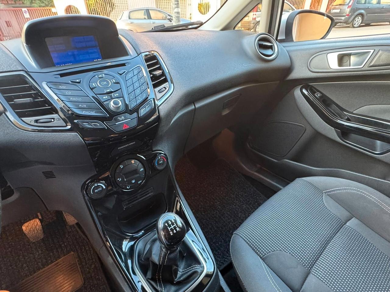 FORD FIESTA 1.5 TDCI 75 CV. E6 TITANIUM NAVI+CERCHI