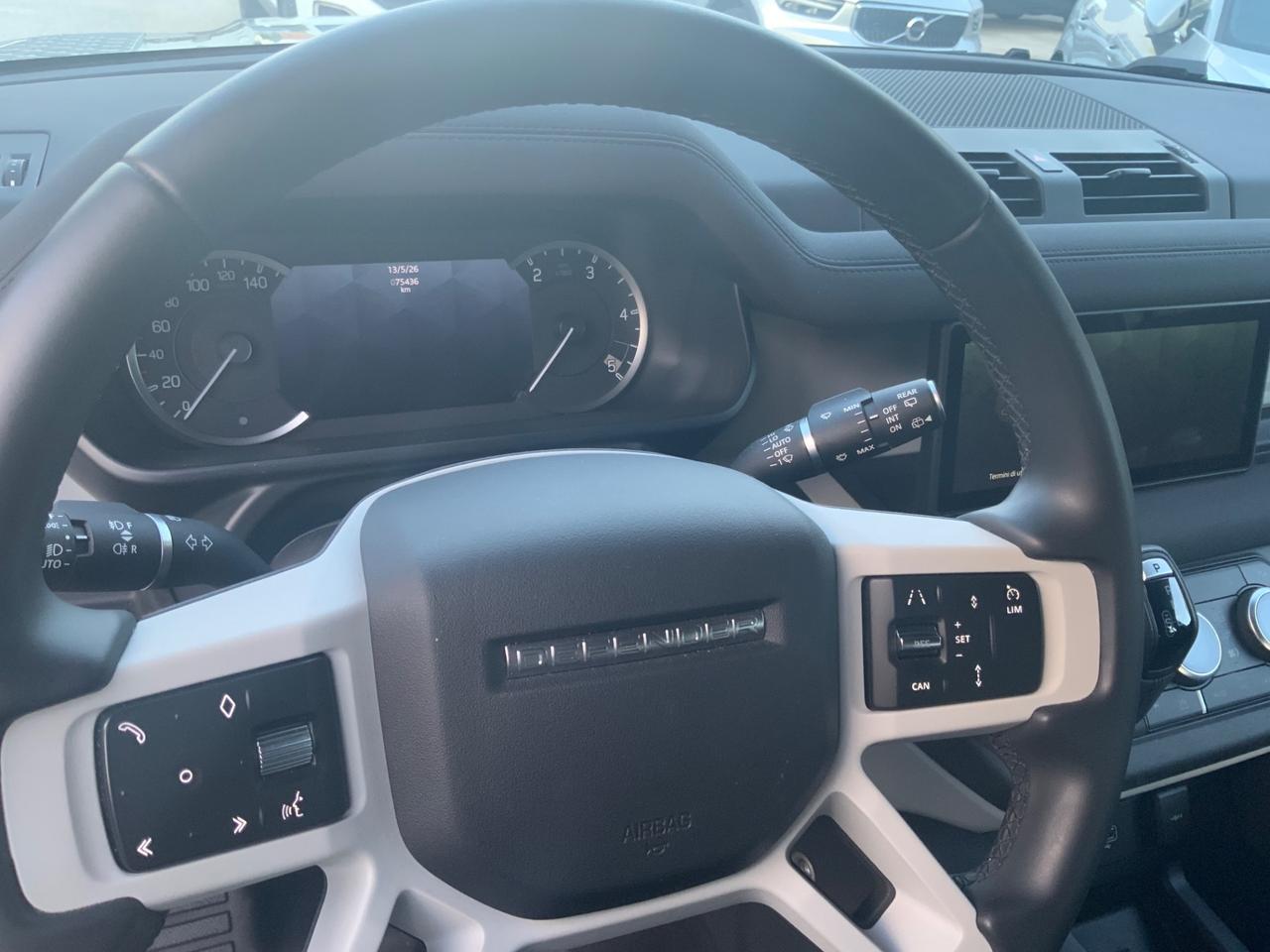 Land Rover Defender 110 3.0D I6 200 CV AWD Auto X-Dynamic SE IVA ESCLUSA