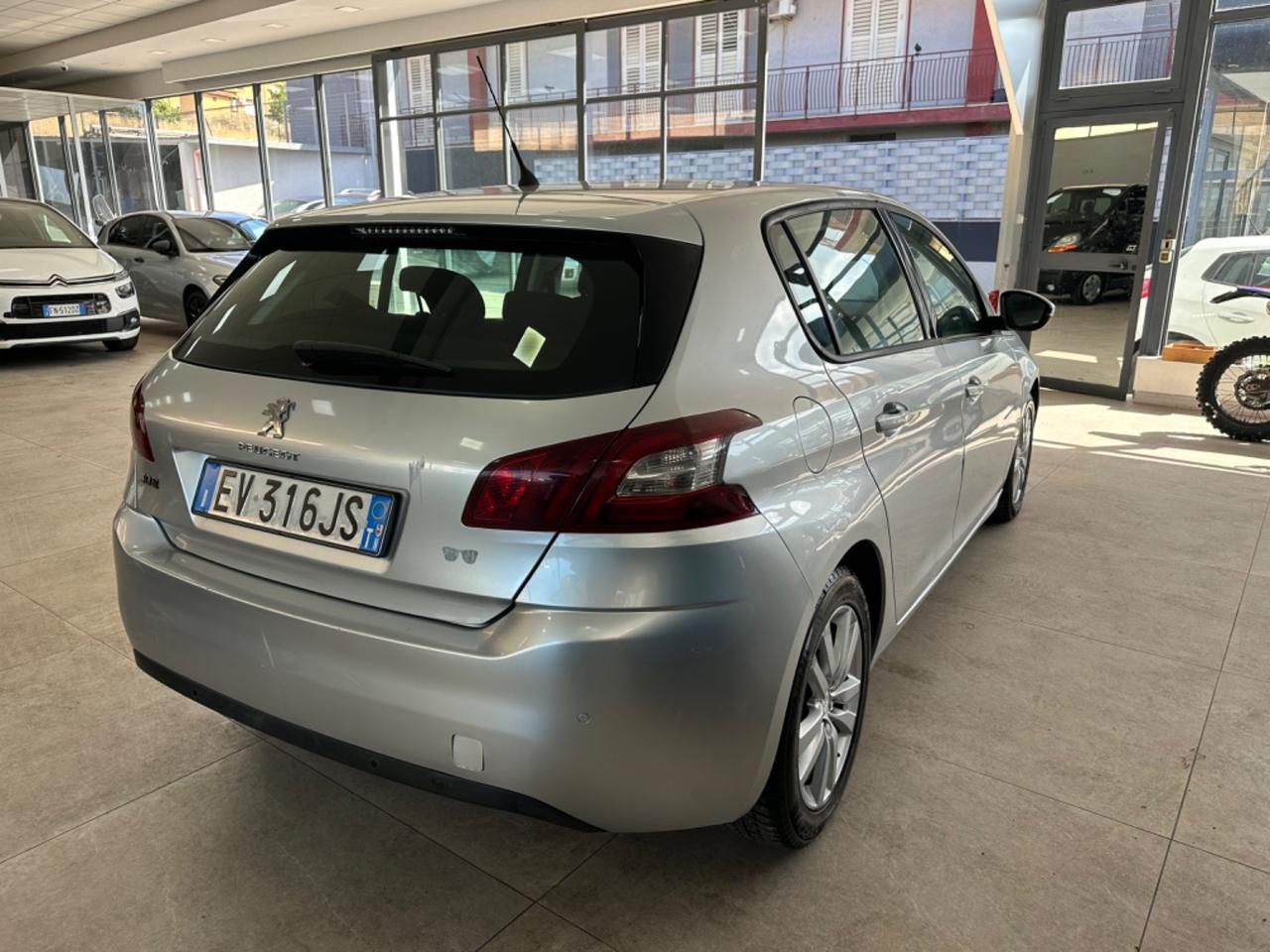 Peugeot 308 1.6 HDi 92 CV Active 2014
