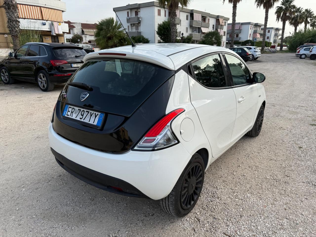 Lancia Ypsilon 1.2 69 CV 5 porte PERMUTE