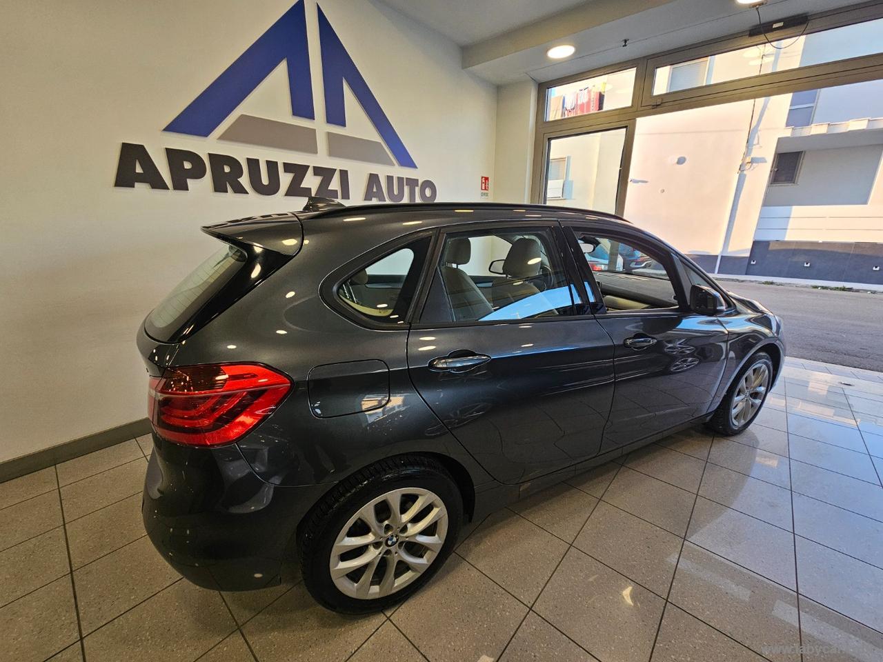 BMW 218d Active Tourer Advantage