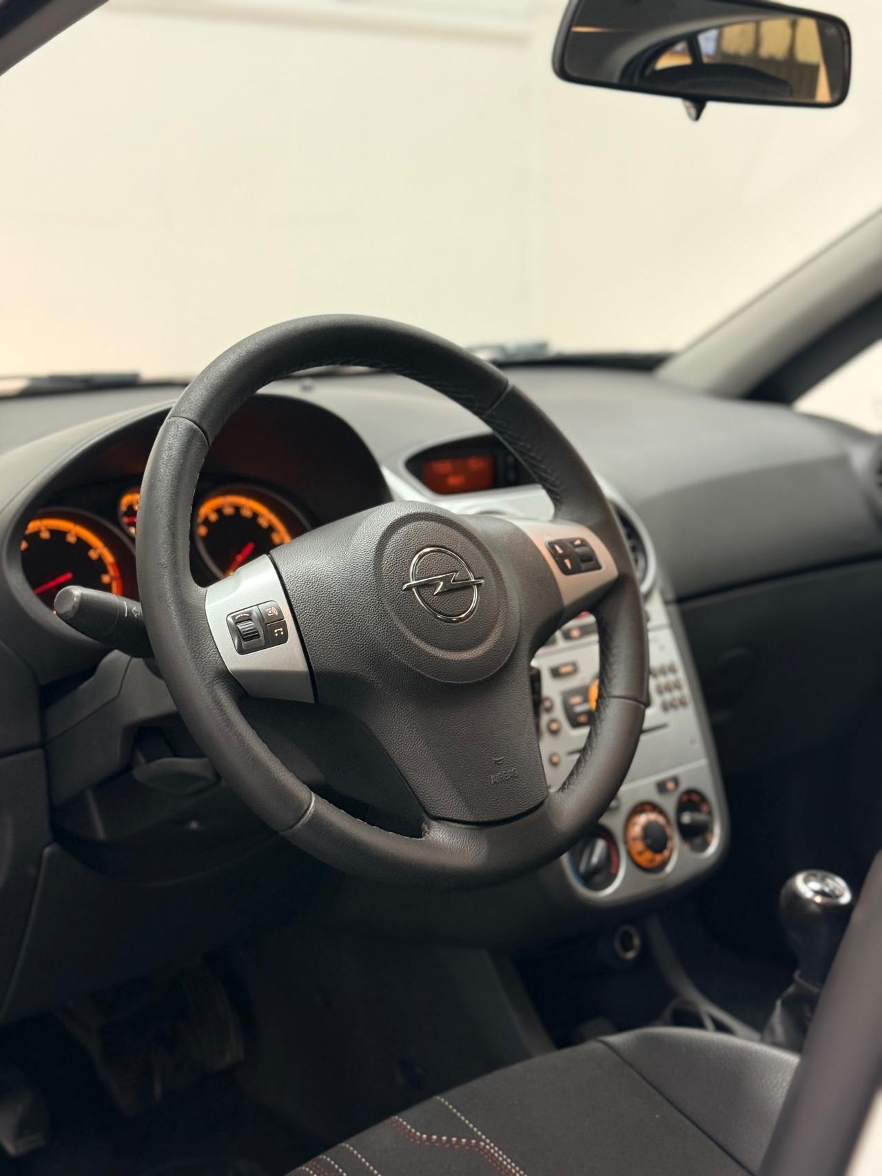 Opel Corsa 1.2 85CV GPL 02/2013 Neopatentati