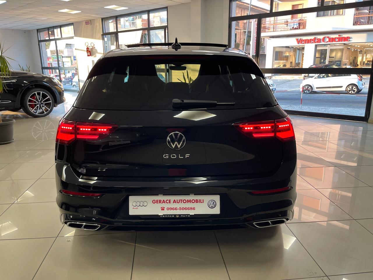 Volkswagen Golf 2.0 TDI 150cv DSG R-Line