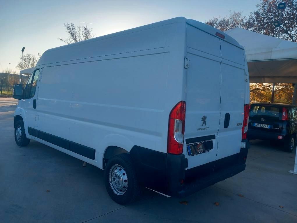 Peugeot Boxer 330 2.2 BlueHDi 140 S&S PC-TN Furgone