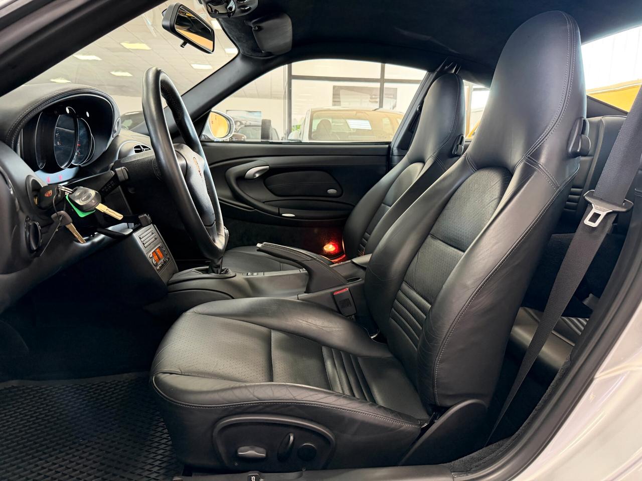 Porsche 911 Carrera 4S cat Coupé