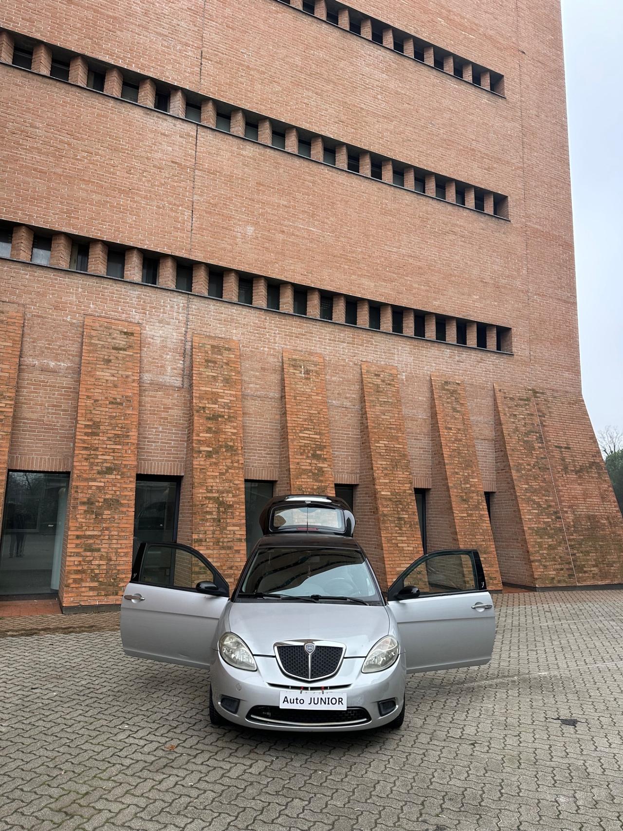 Lancia Ypsilon 1.2 Argento