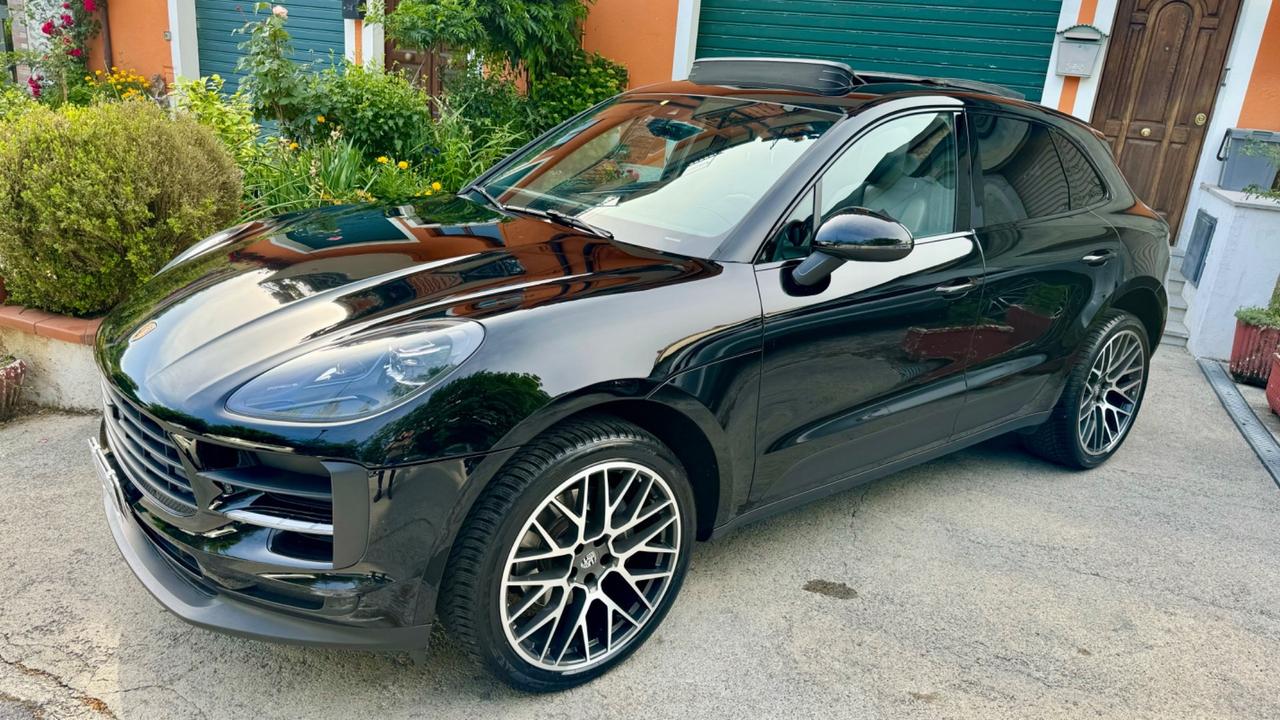 Porsche Macan 2.0 245cv