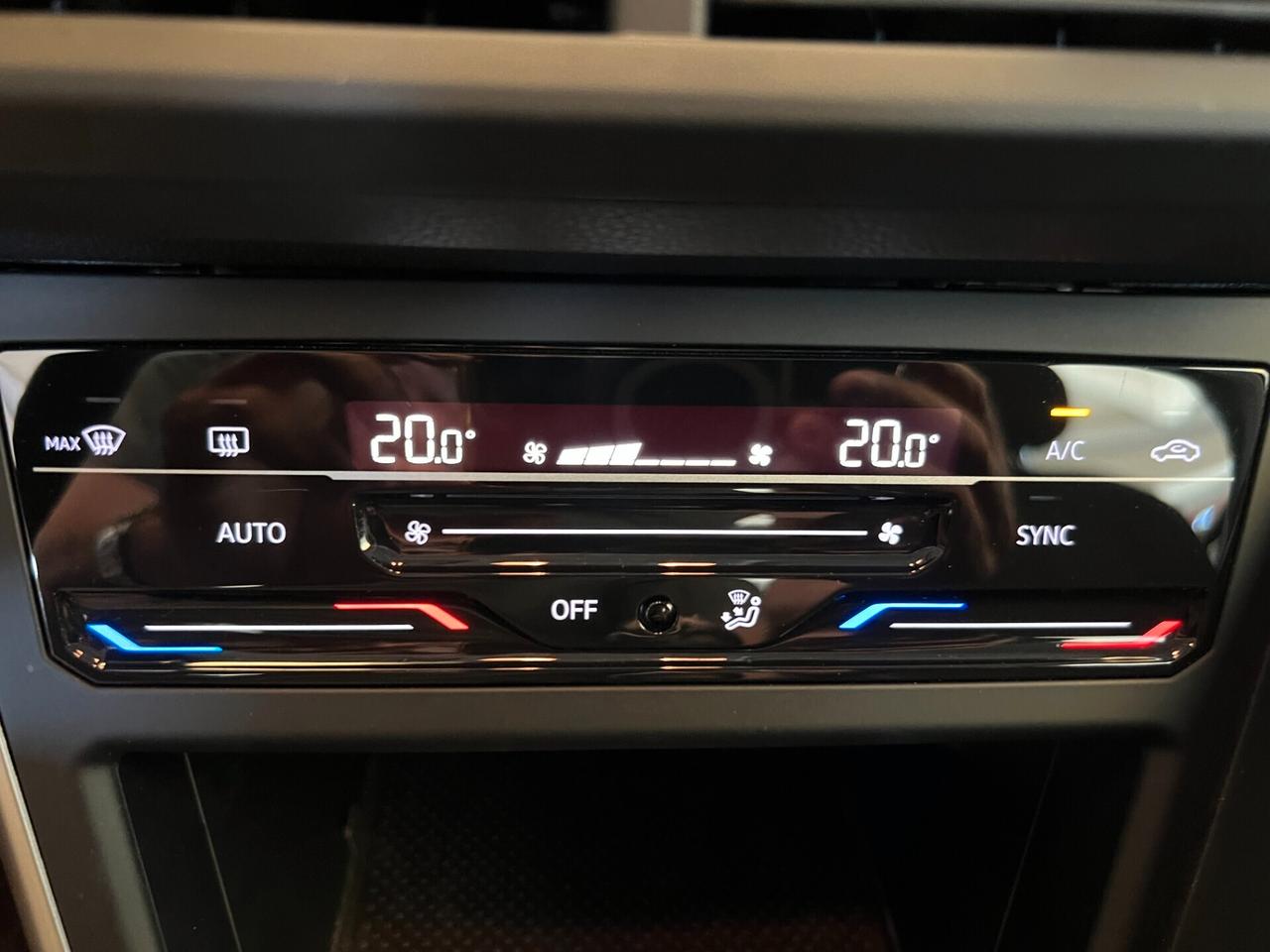 Volkswagen Polo 1.0 Life KM 23.414 ok neopatentati tagliandata vw prezzo reale senza finanziamento