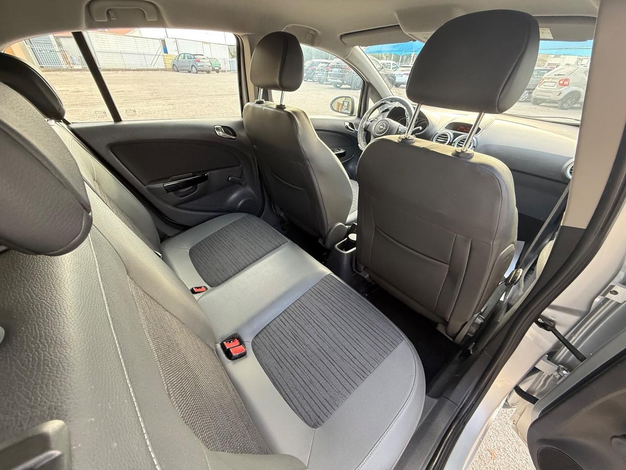 Opel Corsa 1.2 85CV 5 porte GPL - Neopatentati