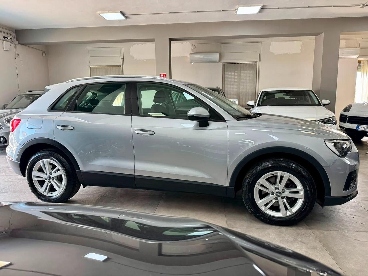 Audi Q3 35 2.0 TDI S tronic Business 2020