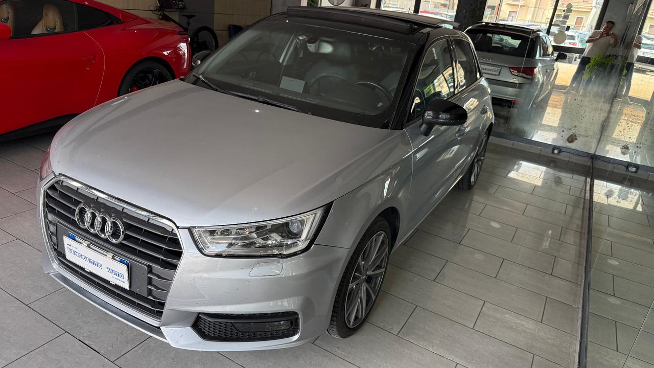 AUDI A1 1.4 TDI S TRONIC TETTO APRIBILE
