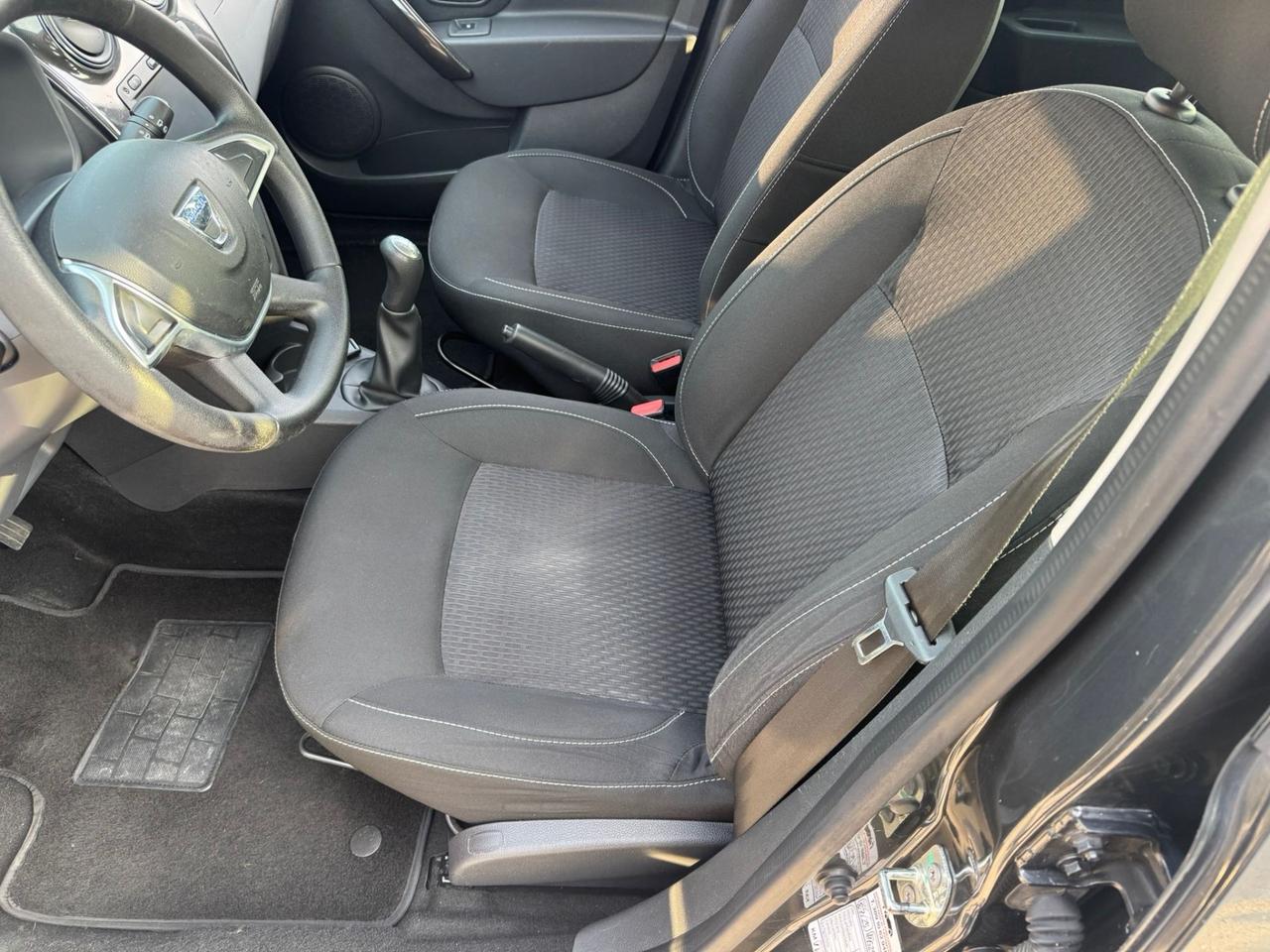 Dacia Logan MCV 0.9 TCe 12V 90CV Start&Stop Lauréate neopatentati