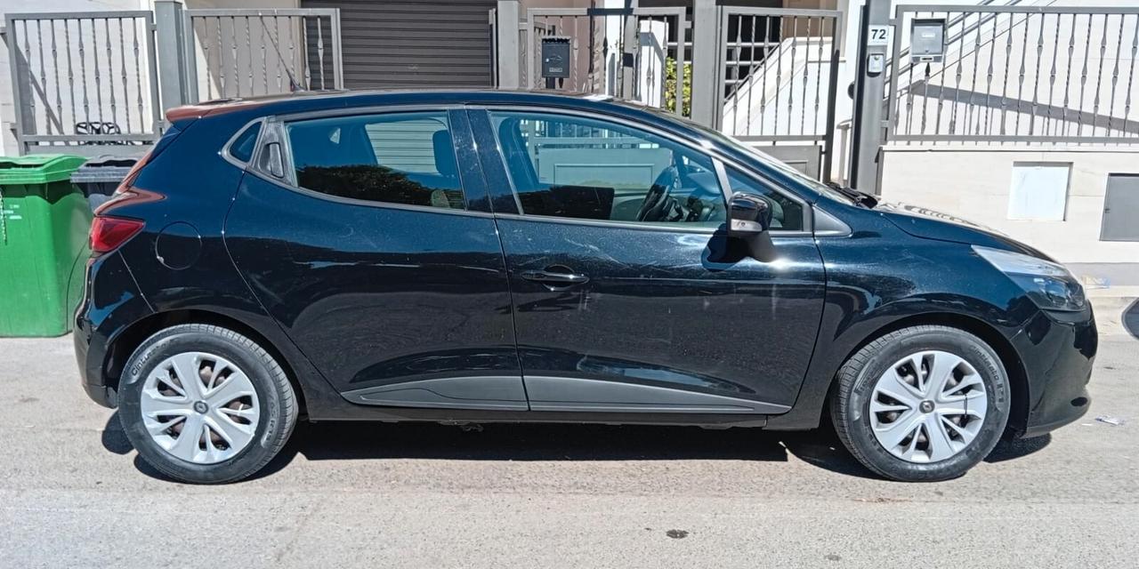 Renault Clio dCi 8V 75 CV Start&Stop 5 porte Energy Duel