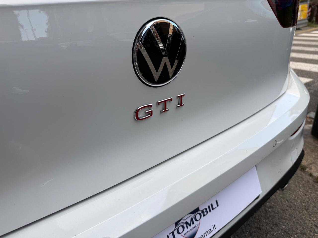Volkswagen Golf GTI 2.0 TSI DSG PERFORMANCE