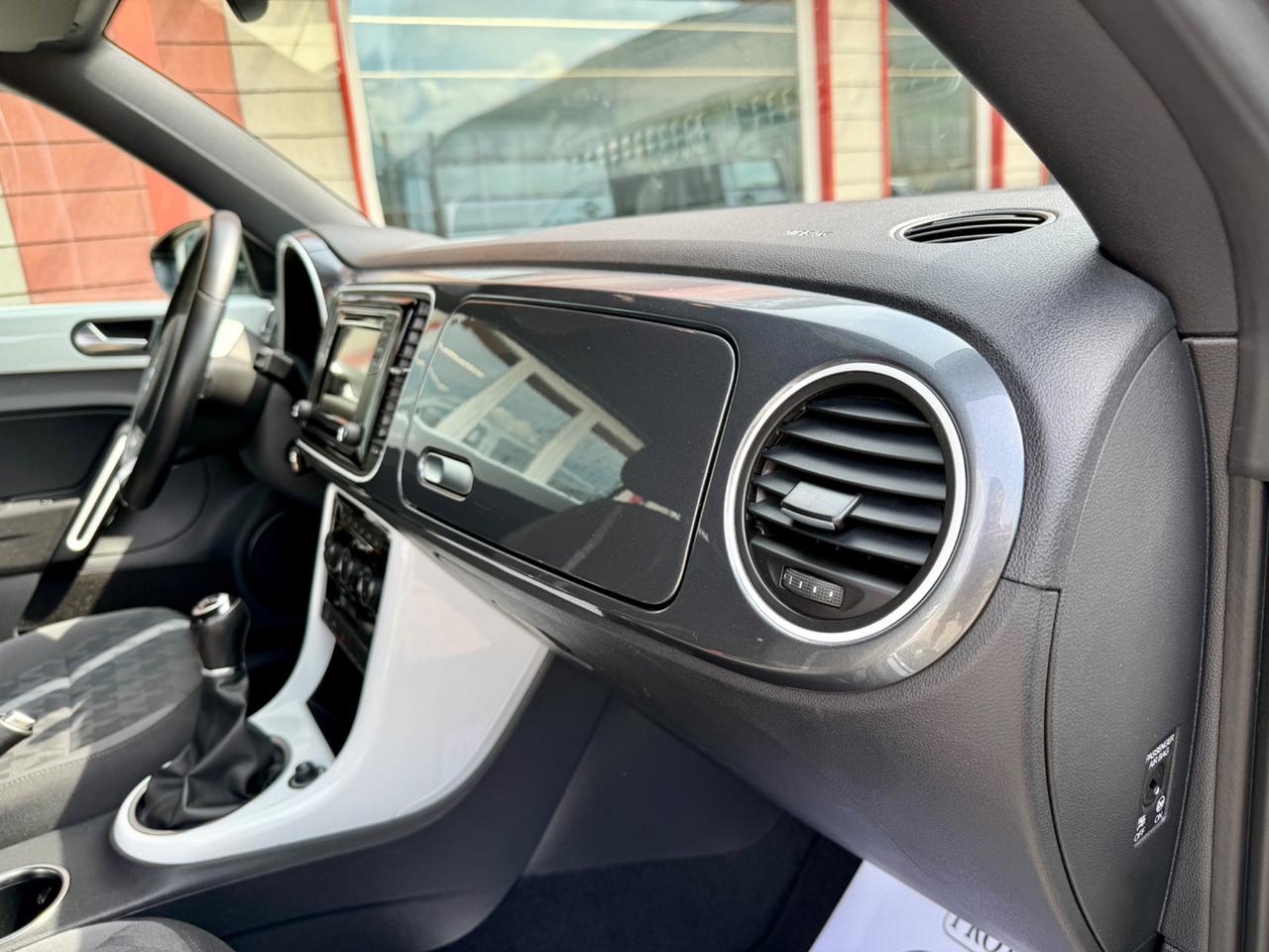 Volkswagen Maggiolino Cabrio 1.2 TSI Design BlueMotion Technology