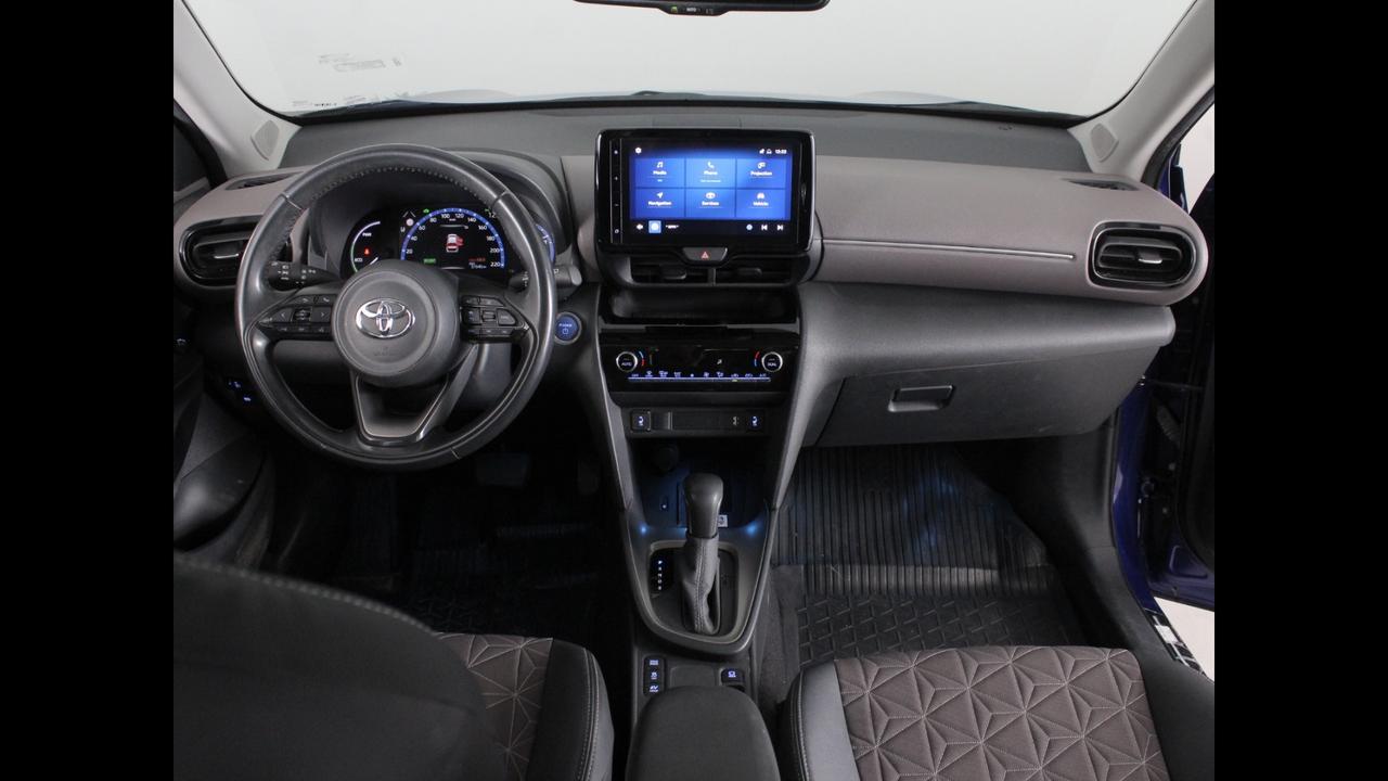 TOYOTA Yaris Cross - Yaris Cross 1.5h Lounge fwd 116cv e-cvt