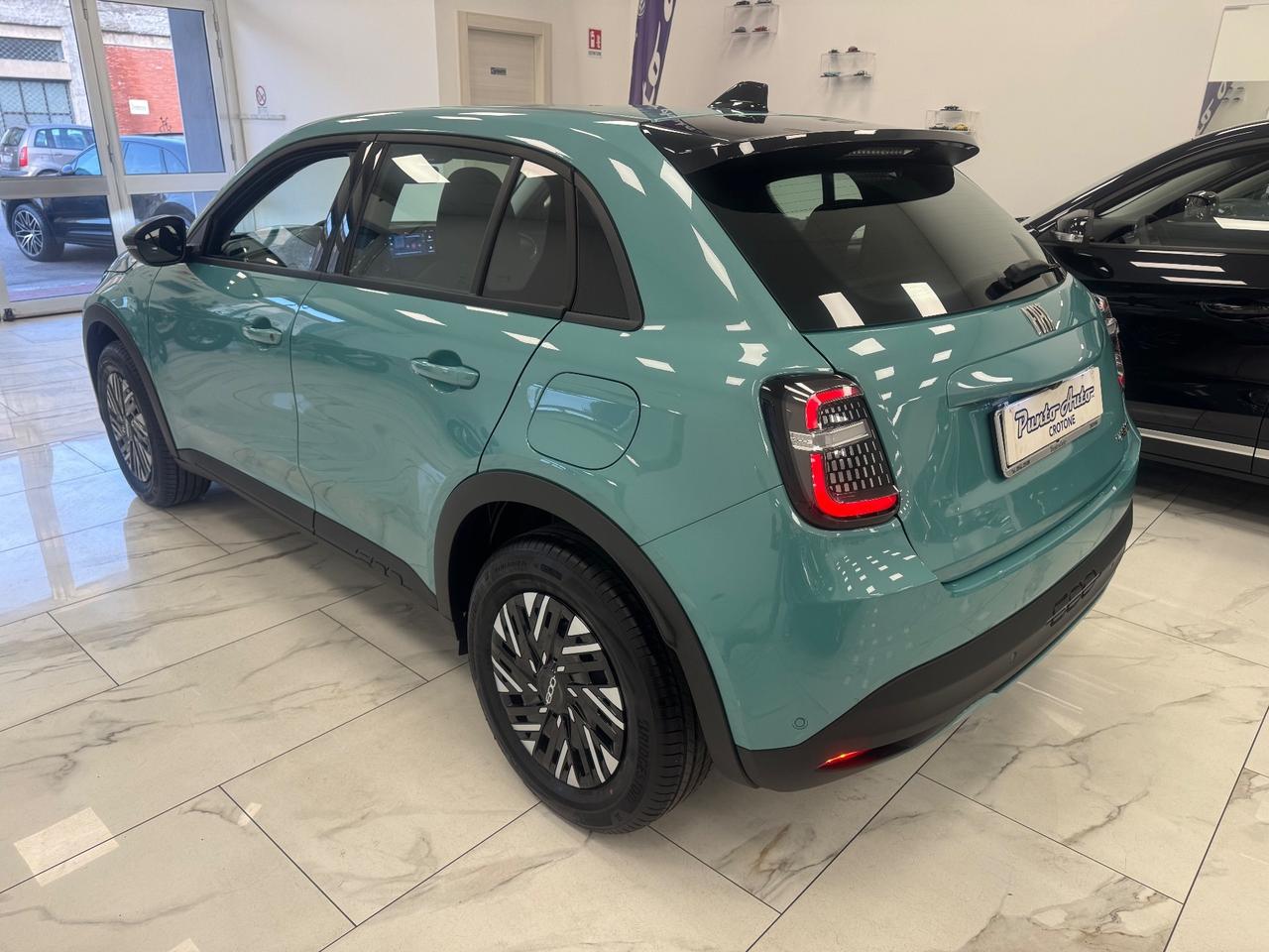 Fiat 600 Hybrid 101 CV DCT MHEV Icon