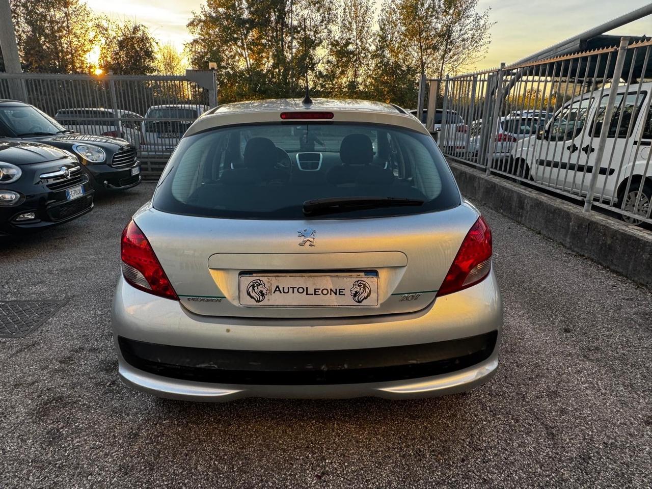 Peugeot 207 1.4 8V 75CV 5p. X Line ECO GPL