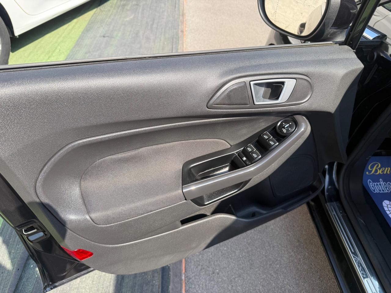 Ford Fiesta 1.0GPL 100CV 5 porte Individual - 2013