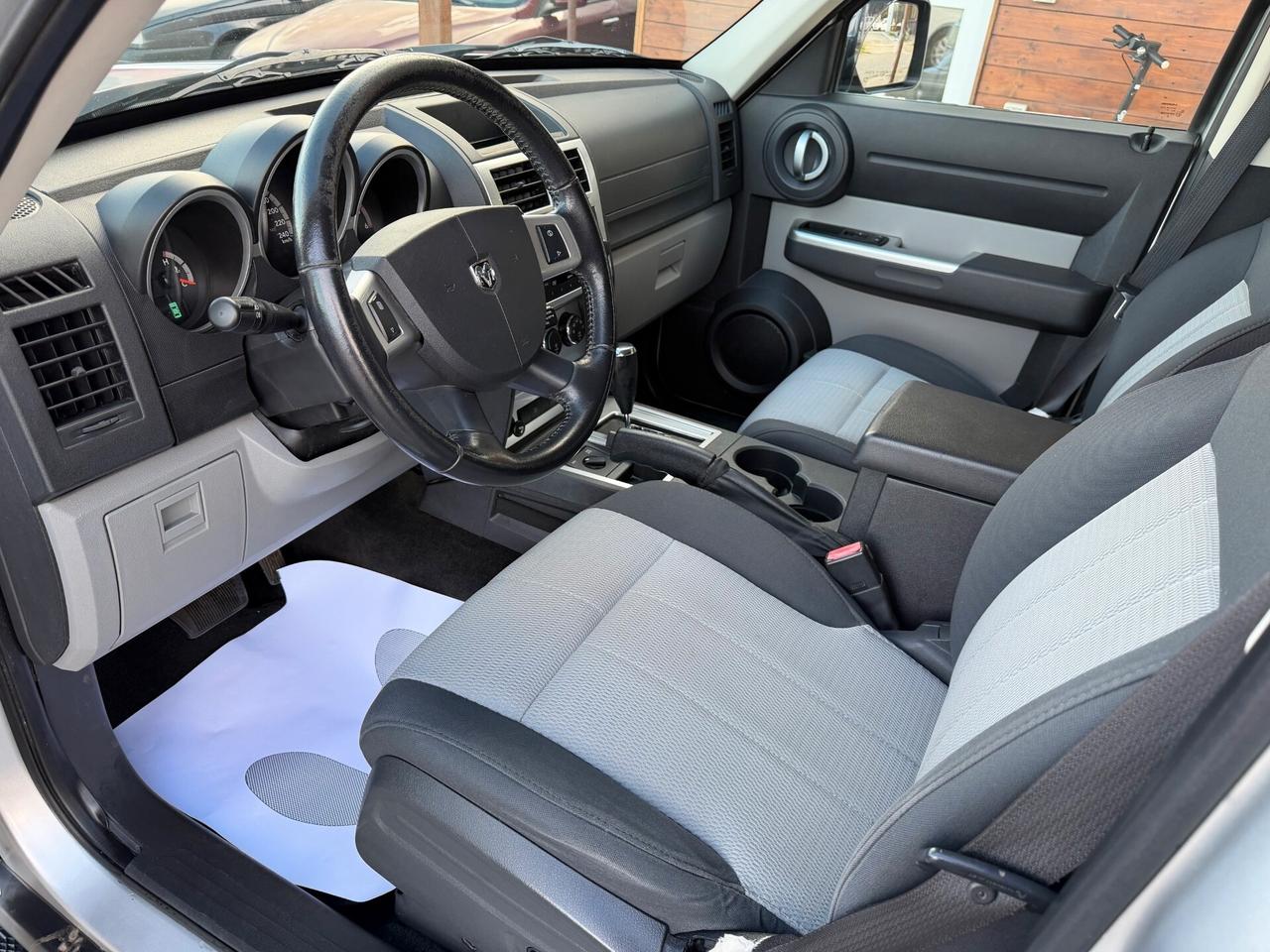 DODGE Nitro 2.8 CRD 4WD