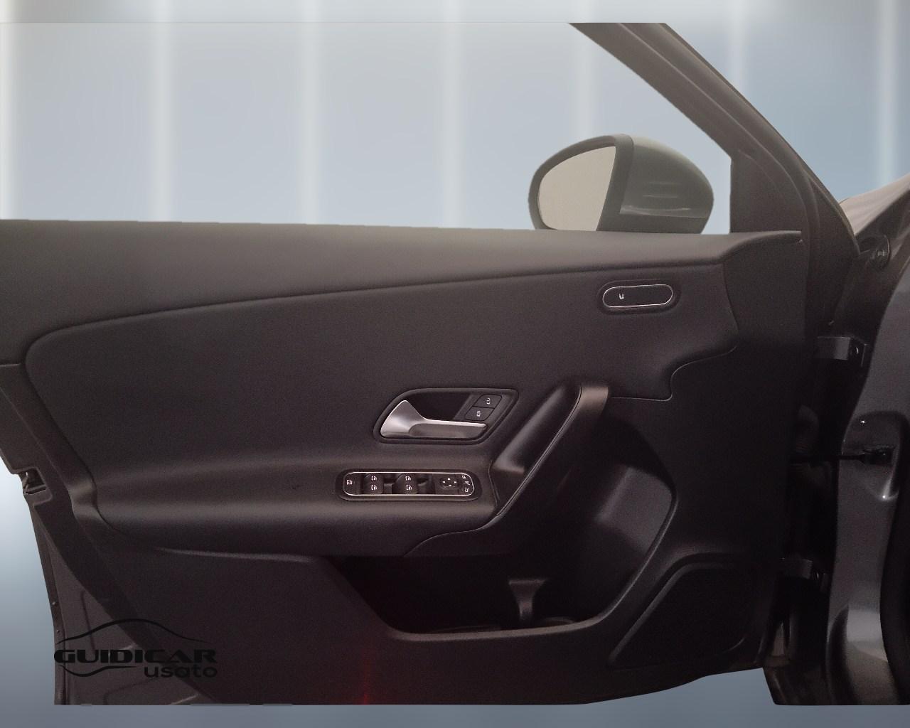 Mercedes-Benz Classe A - W177 2023 - A 180 d Advanced auto