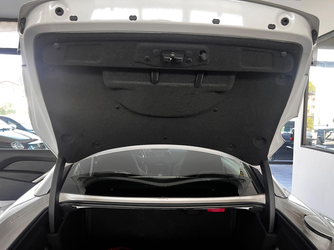 Peugeot RCZ 2.0 HDi 163CV Asphalt