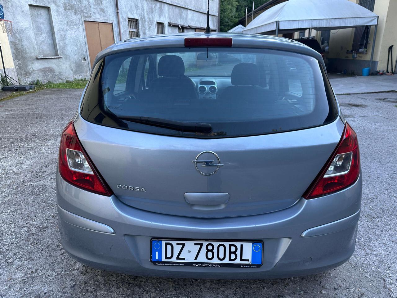 Opel Corsa 1.2 80CV 5 porte GPL-TECH Club