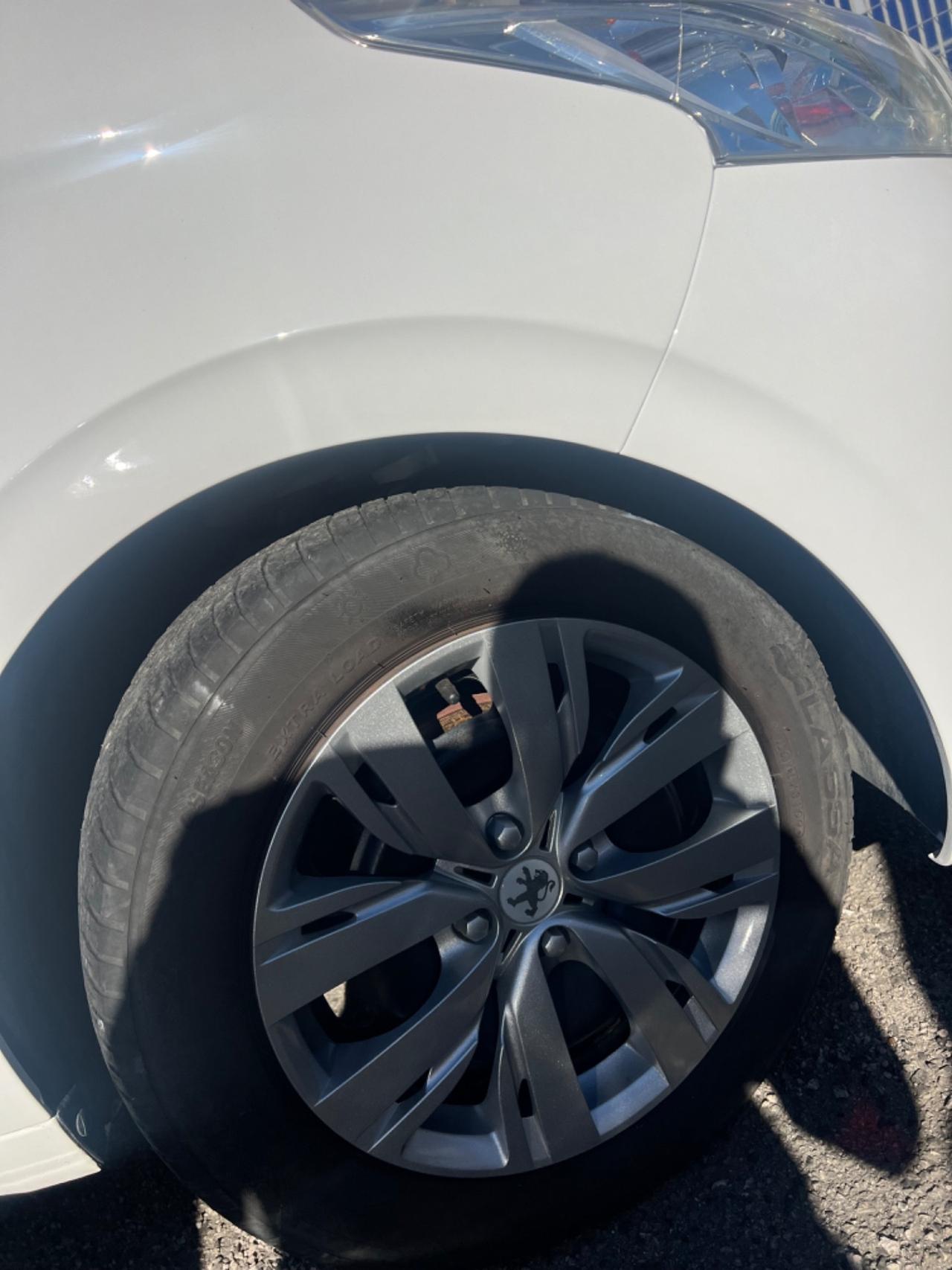 Peugeot 208 1.2 VTi 82 CV 5 porte Active