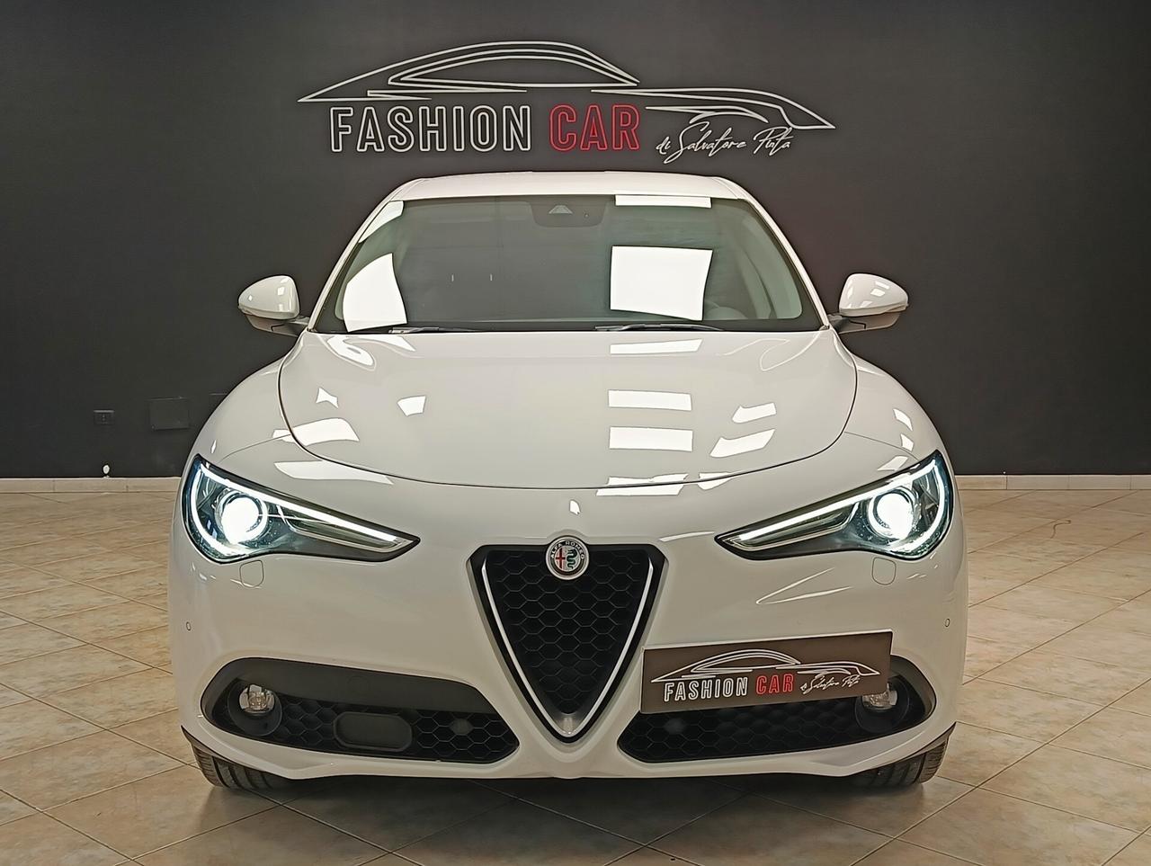 Alfa Romeo Stelvio 2.2 Turbodiesel 210 CV AT8 Q4 Super