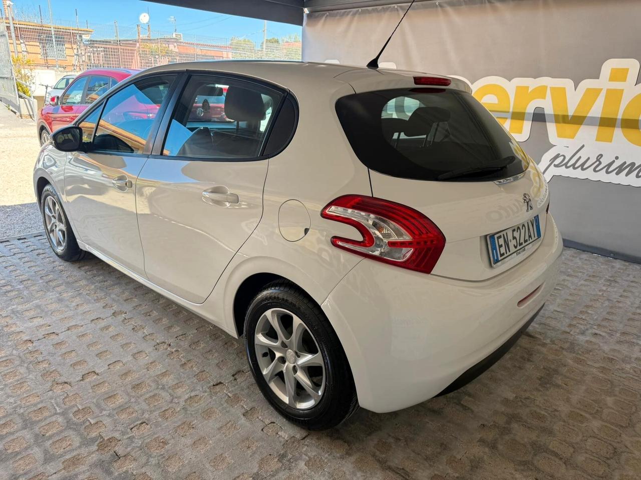 Peugeot 208 1.2 VTi 82 CV 5 porte Allure