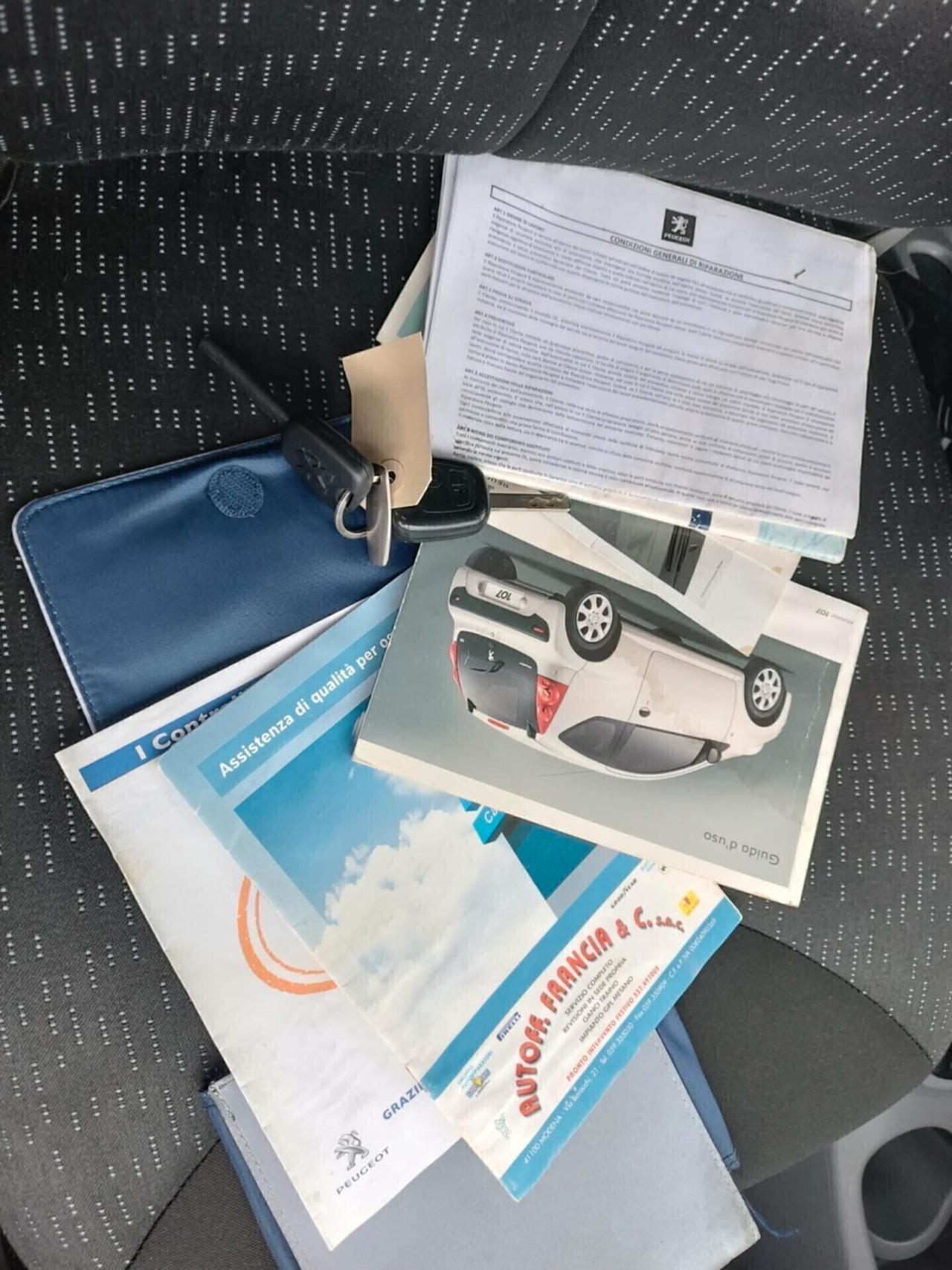 Peugeot 107 1.0 68CV 5p. Allure