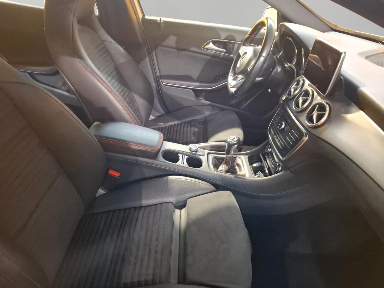 Mercedes-benz GLA 200 GLA 200 d Premium full optional