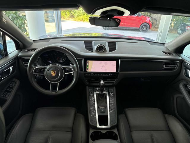 PORSCHE Macan 2.0