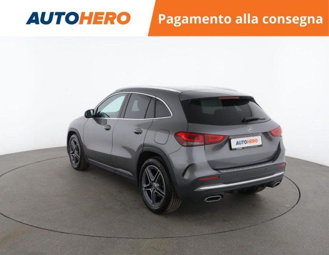 MERCEDES-BENZ GLA 180 d Automatic Premium