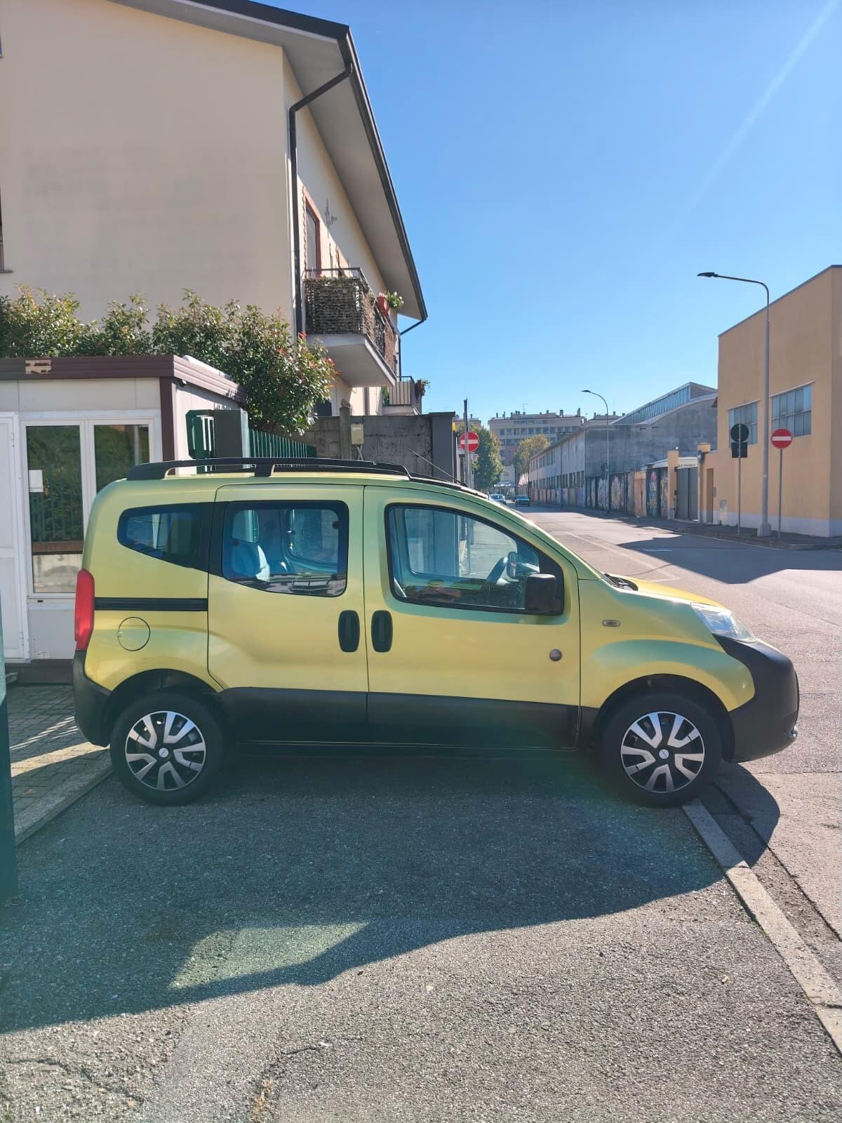Peugeot Bipper AUTTOVETTURA TRASPORTO PERSONE