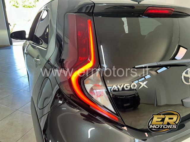 TOYOTA Aygo X Lounge S-CVT Neopatentati - Piano Black Pack Plus