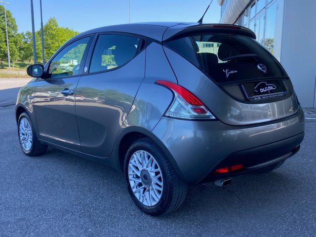LANCIA Ypsilon 1.2 69 CV 5P. GPL Ecochic Gold