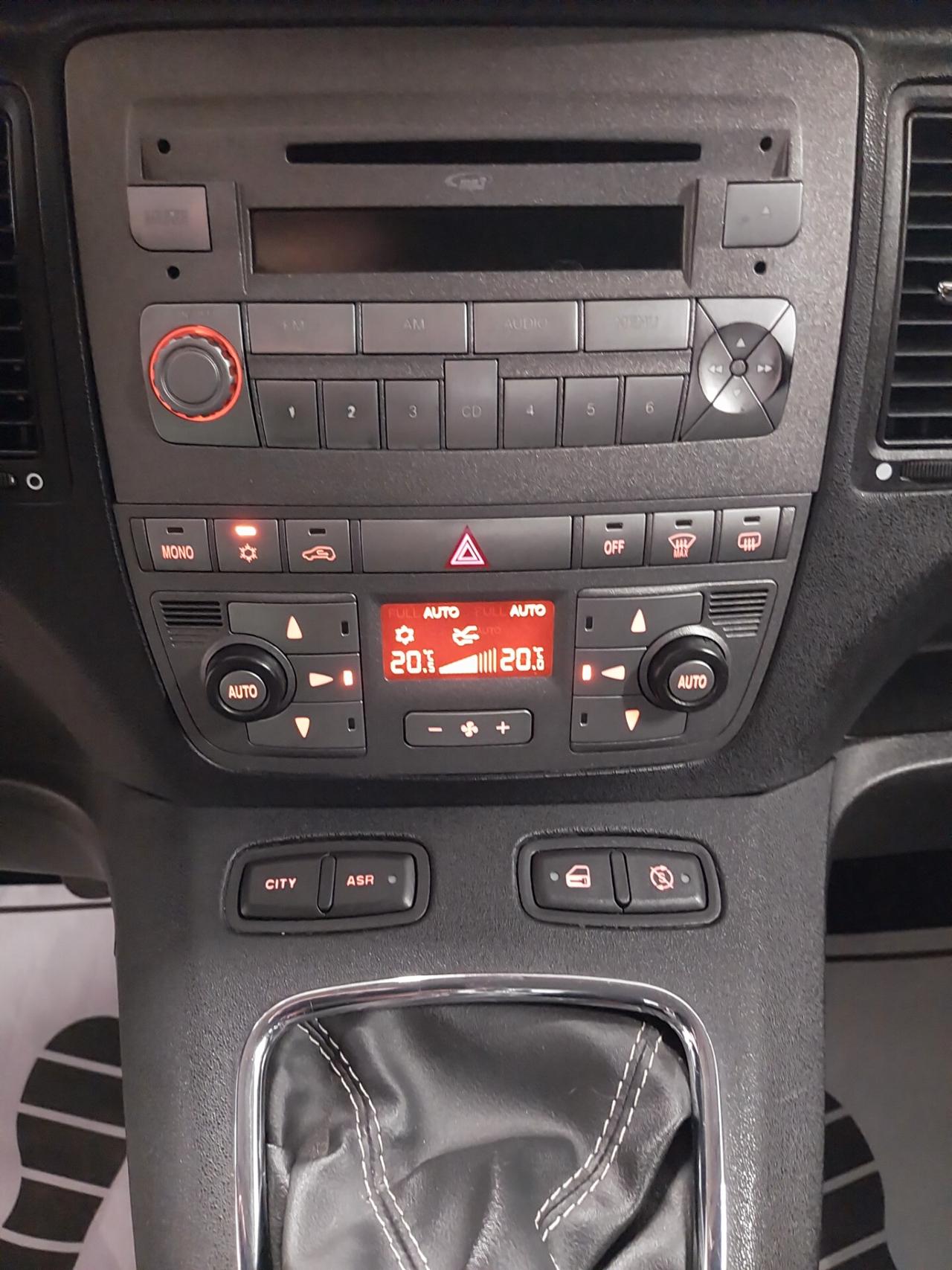Lancia MUSA 1.3 Mjt 95 CV Avenue - ok neopatentati