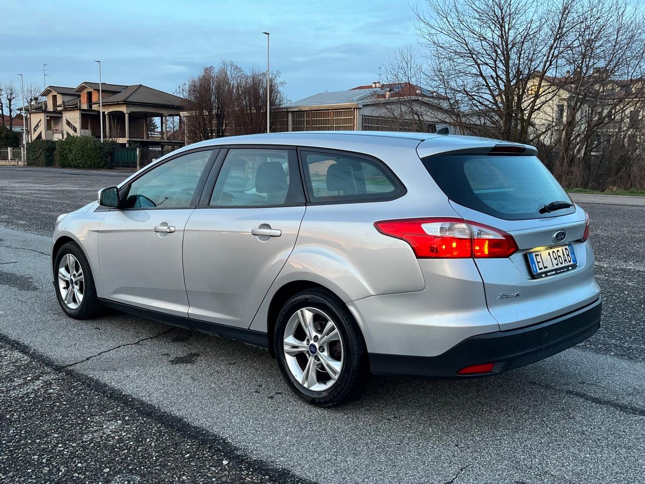 Ford Focus 1.6 Ti-VCT 125 CV
