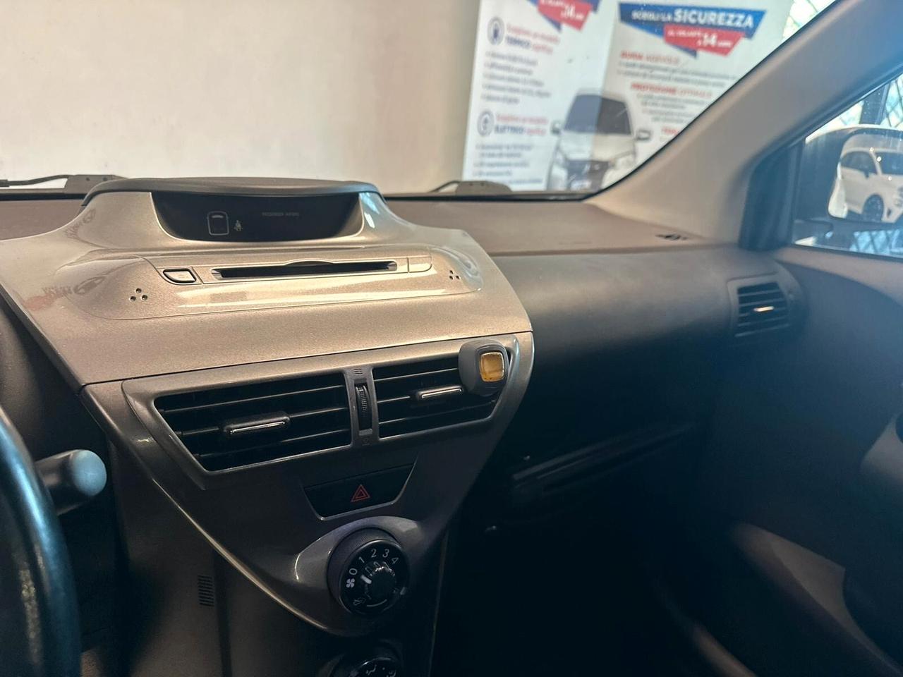 Toyota iQ 1.0 Multidrive Versione Lancio
