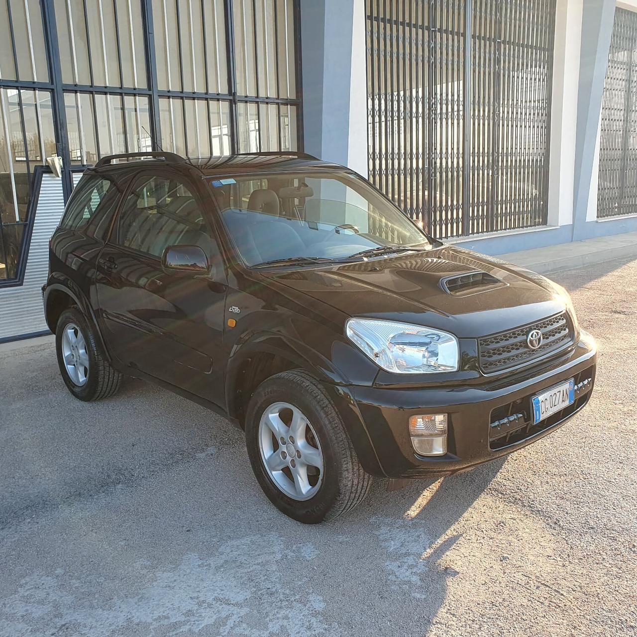 Toyota RAV4 2.0 Tdi D-4D cat 3 porte Sol