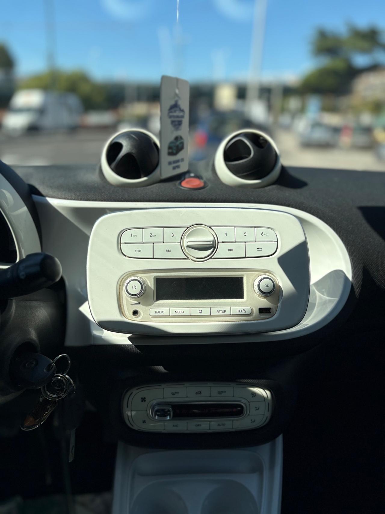Smart Forfour 1.0 Full Optional 70cv GPL