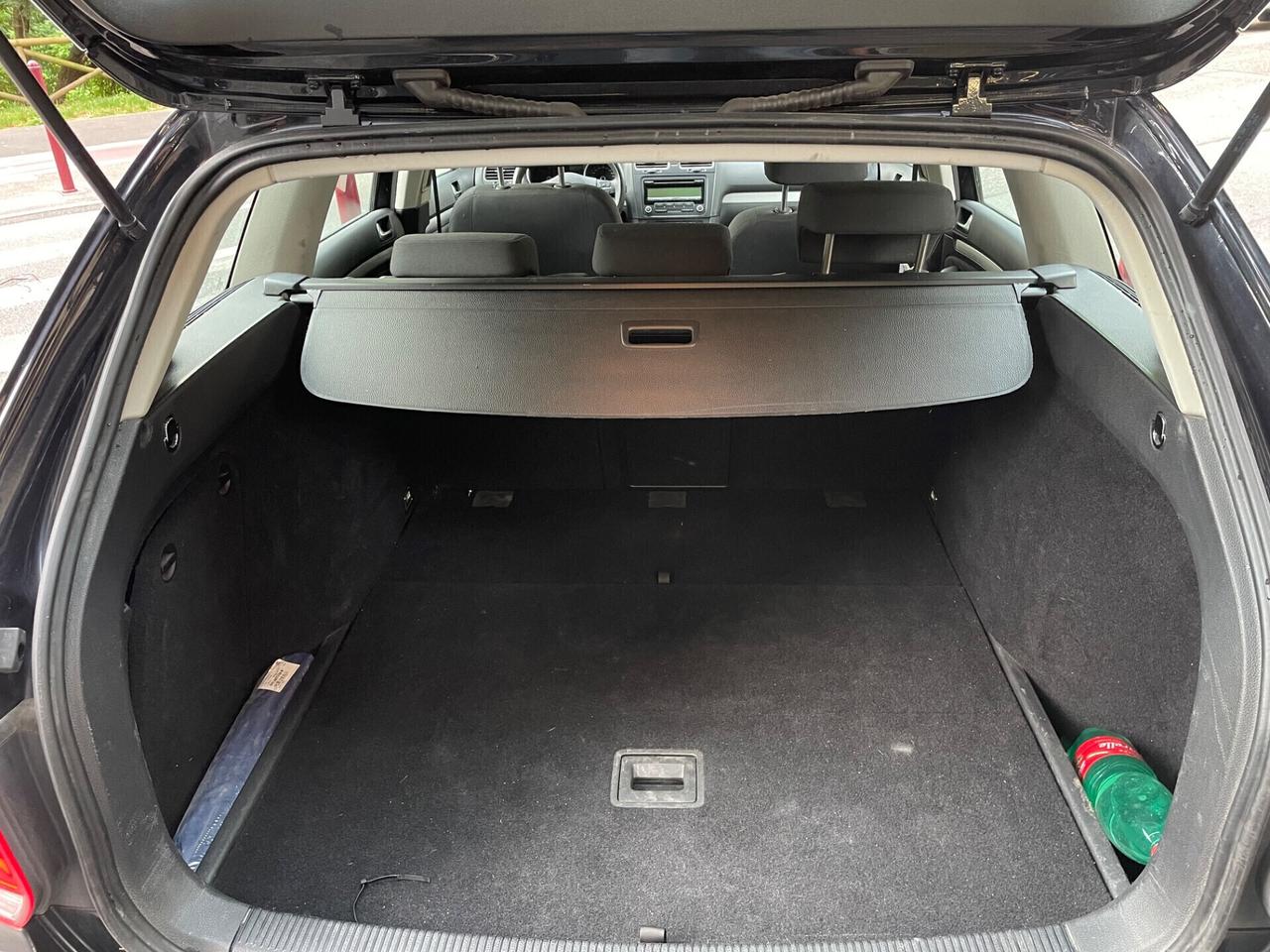 VW Golf Variant 2.0 TDI Highline/1PROP/GARANZIA