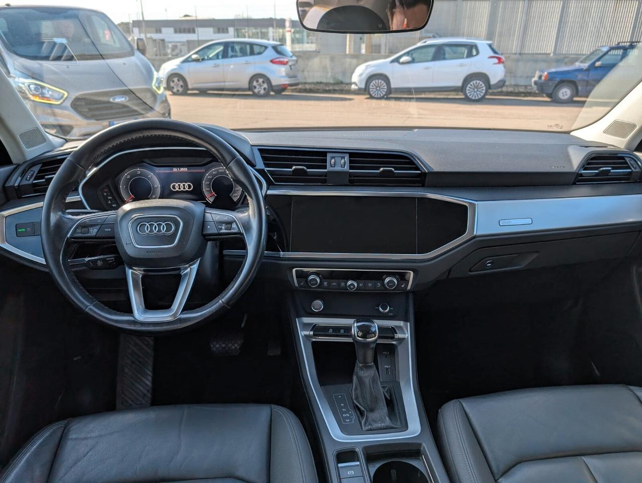 Audi Q3 35 TDI S tronic Business Advanced