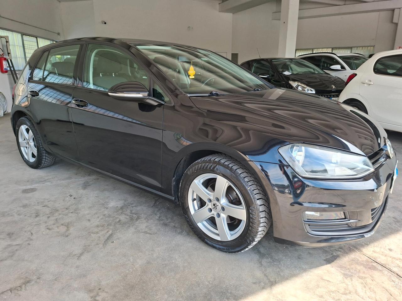 Volkswagen Golf 5P. 1.6 TDI / DA NEOPATENTATI / EURO 5B