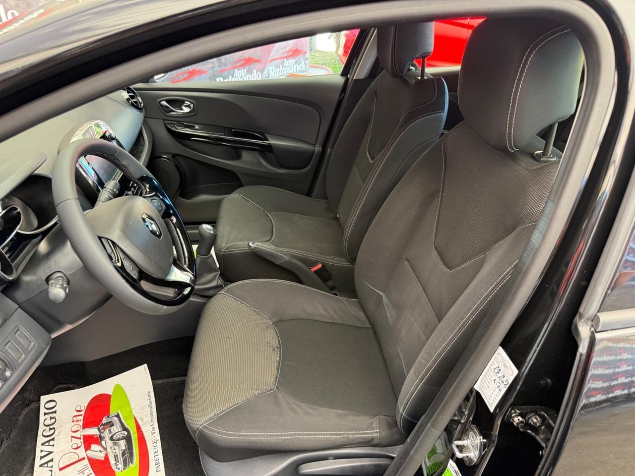 Renault Clio 1.2 75CV 5 porte
