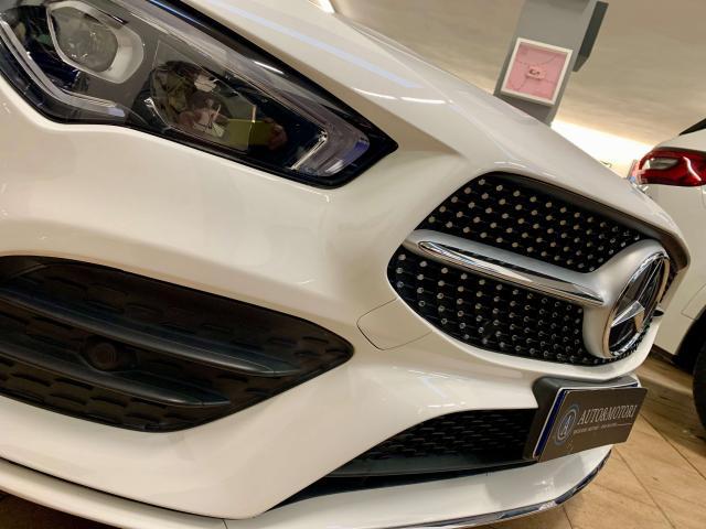 Mercedes-Benz CLA 200 CLA X118 Shooting Brake 200d Premium AMG auto