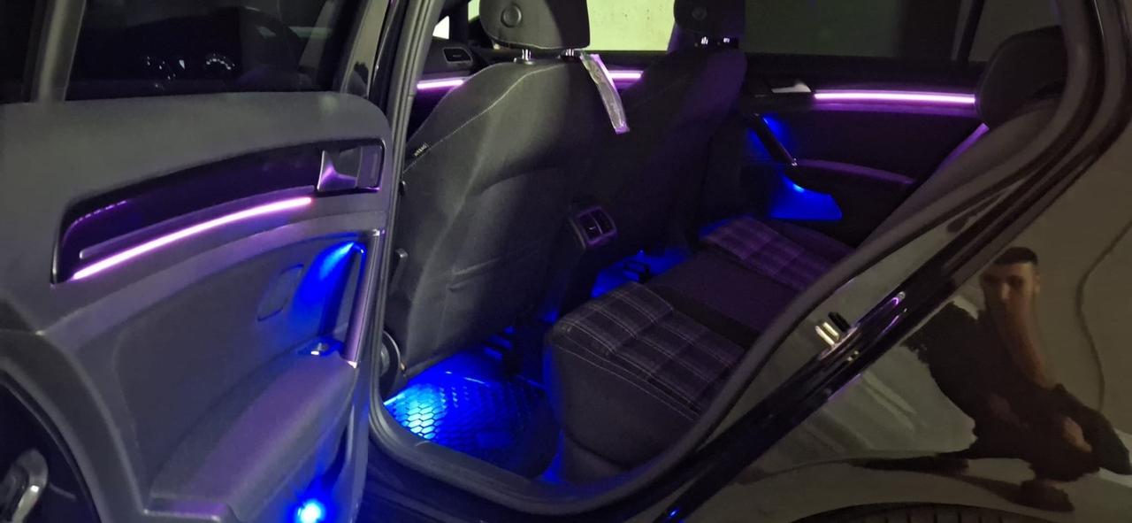 Volkswagen Golf 2.0 TDI DSG 5p.