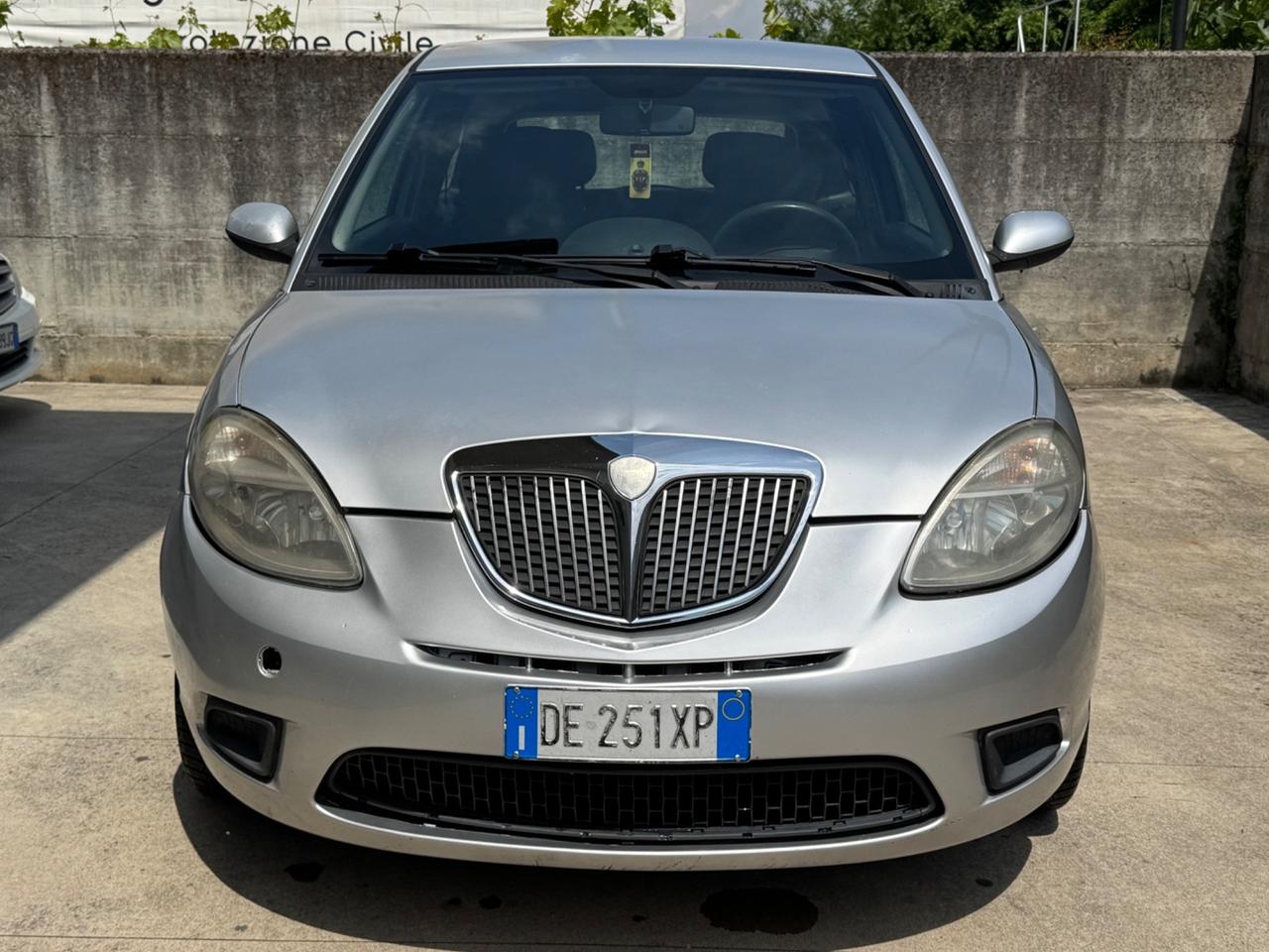 Lancia Ypsilon 1.2 Argento